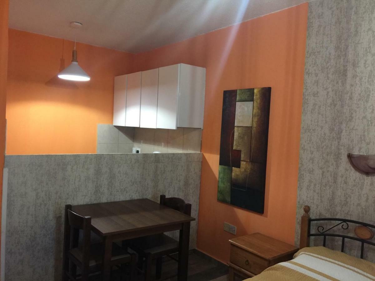 Pomelo Apartments Ayia Napa Bagian luar foto